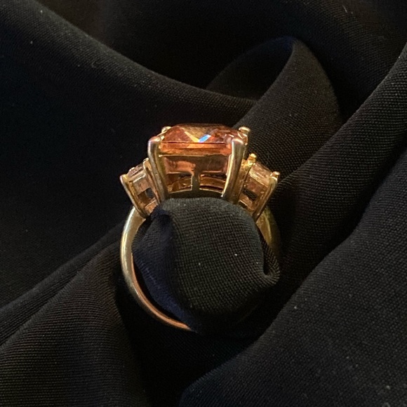 Pretty in Peach CZ cocktail ring size 7 - Picture 3 of 8